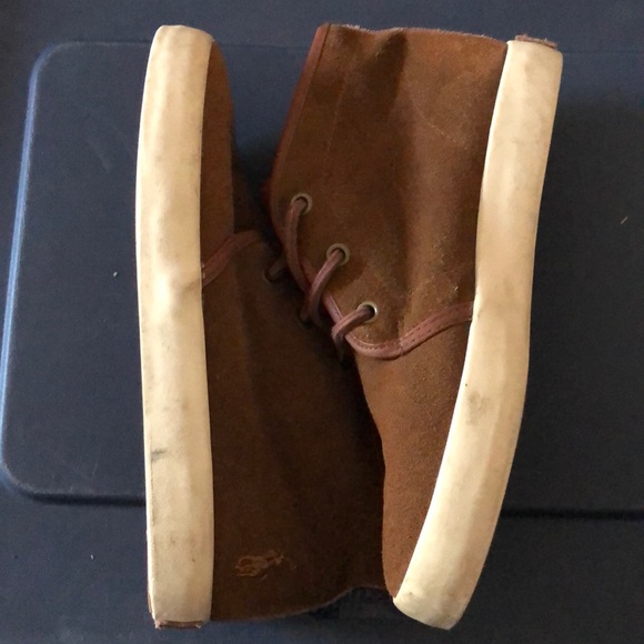 Shoes - Picture 3 of 4